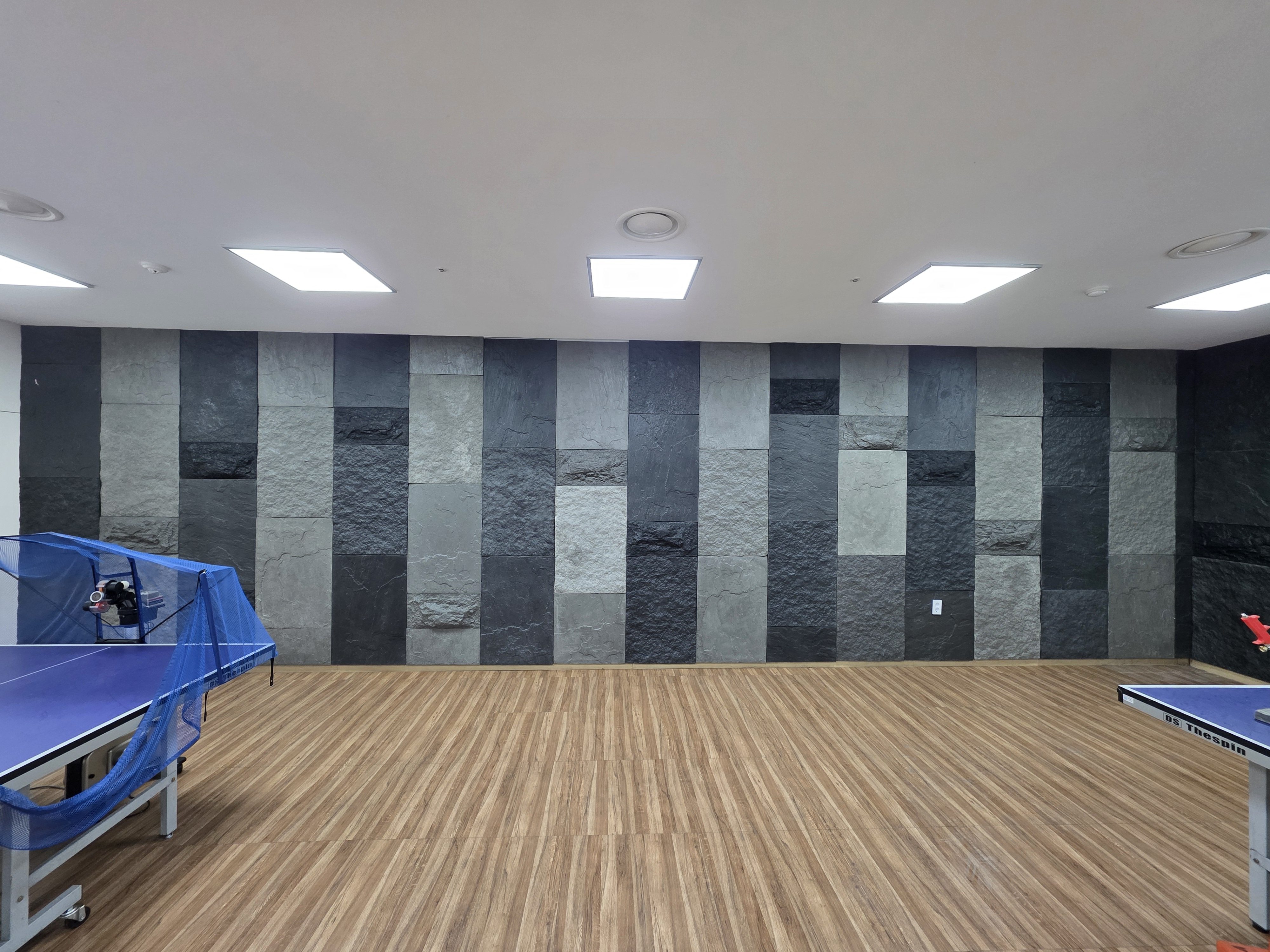 20251119-2025년-울산-동서발전-관사-시공후-사진탁구장로비1층-3.jpg